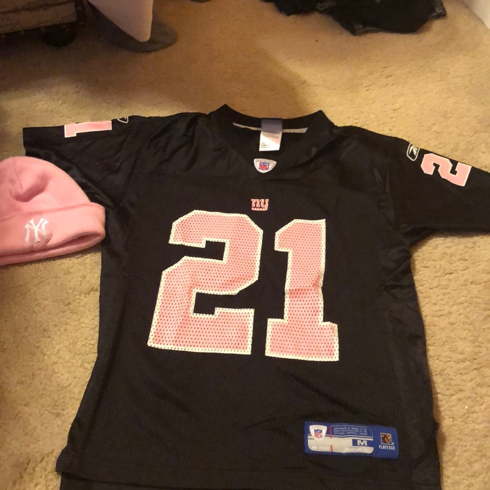 Giant NFL jersey and beanie